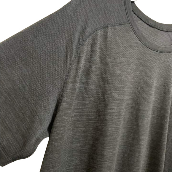 Lululemon Men’s Black Swiftly Tech Short Sleeve XL - Picture 2 of 5